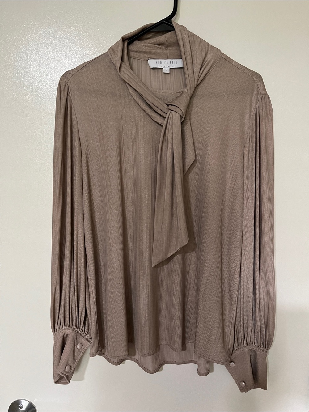 HUNTER BELL Taupe Tie-Neck Long Sleeve Blouse